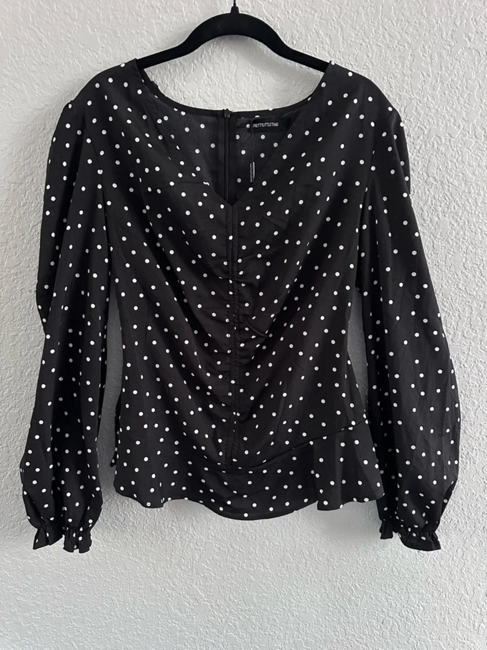PrettyLittleThing Black Polka Dot Ruched Blouse Peplum Long Sleeve‎ Size 6 NWT